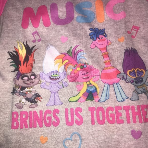 NWT trolls rainbow pajamas 6 6x birthdays holidays - Picture 3 of 7